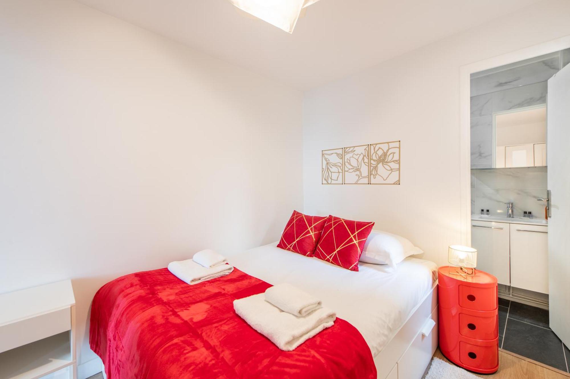 Spacious And Bright 2-Bedroom Large Apartment Very Close To Paris - Near Metro 布洛涅-比扬古 外观 照片